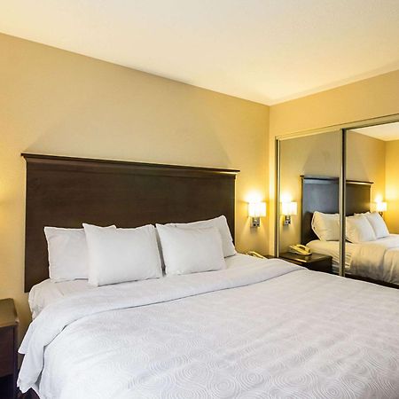 Mainstay Suites Fargo - I-94 Medical Center Екстериор снимка