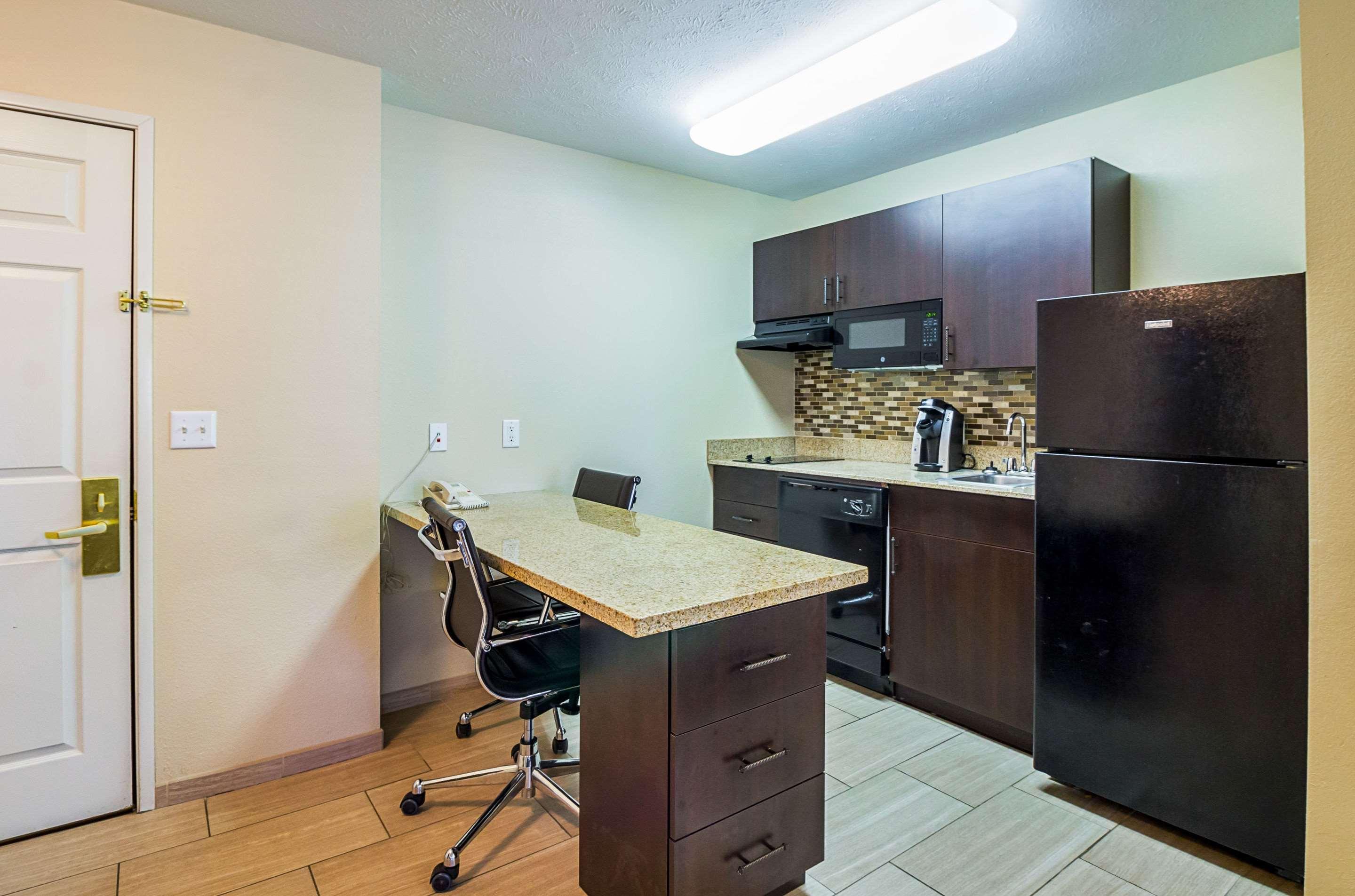 Mainstay Suites Fargo - I-94 Medical Center Екстериор снимка
