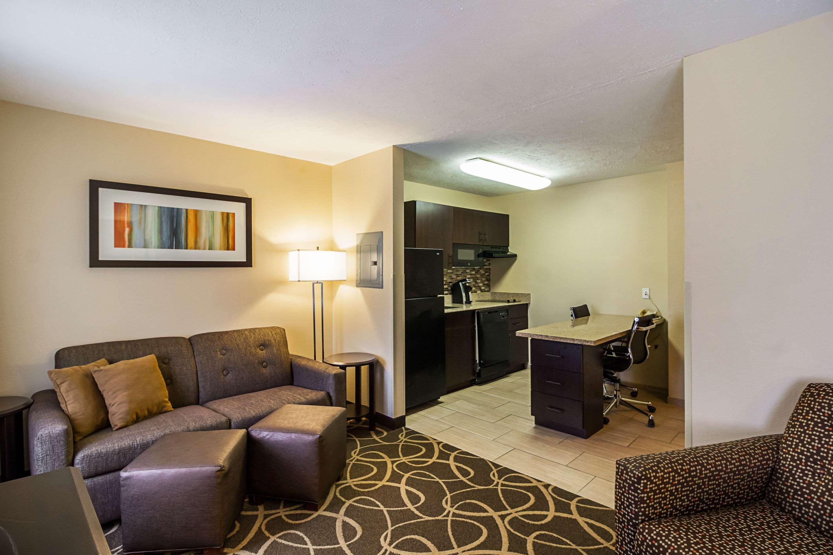 Mainstay Suites Fargo - I-94 Medical Center Екстериор снимка
