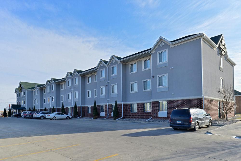 Mainstay Suites Fargo - I-94 Medical Center Екстериор снимка
