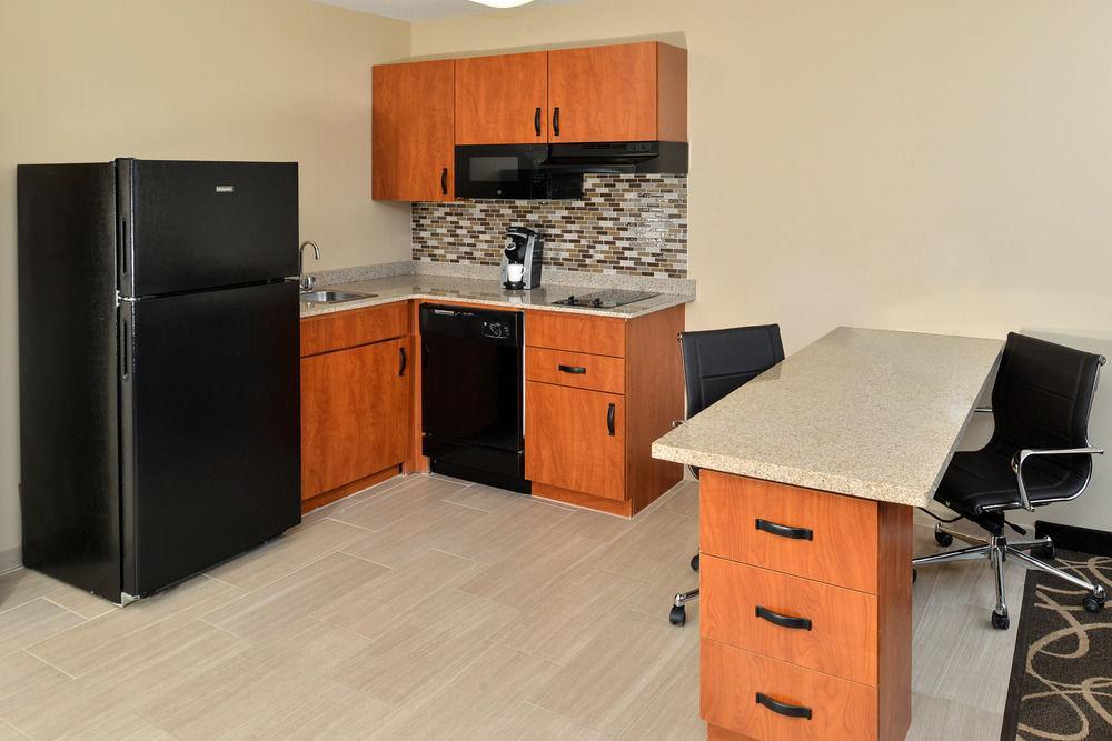 Mainstay Suites Fargo - I-94 Medical Center Екстериор снимка