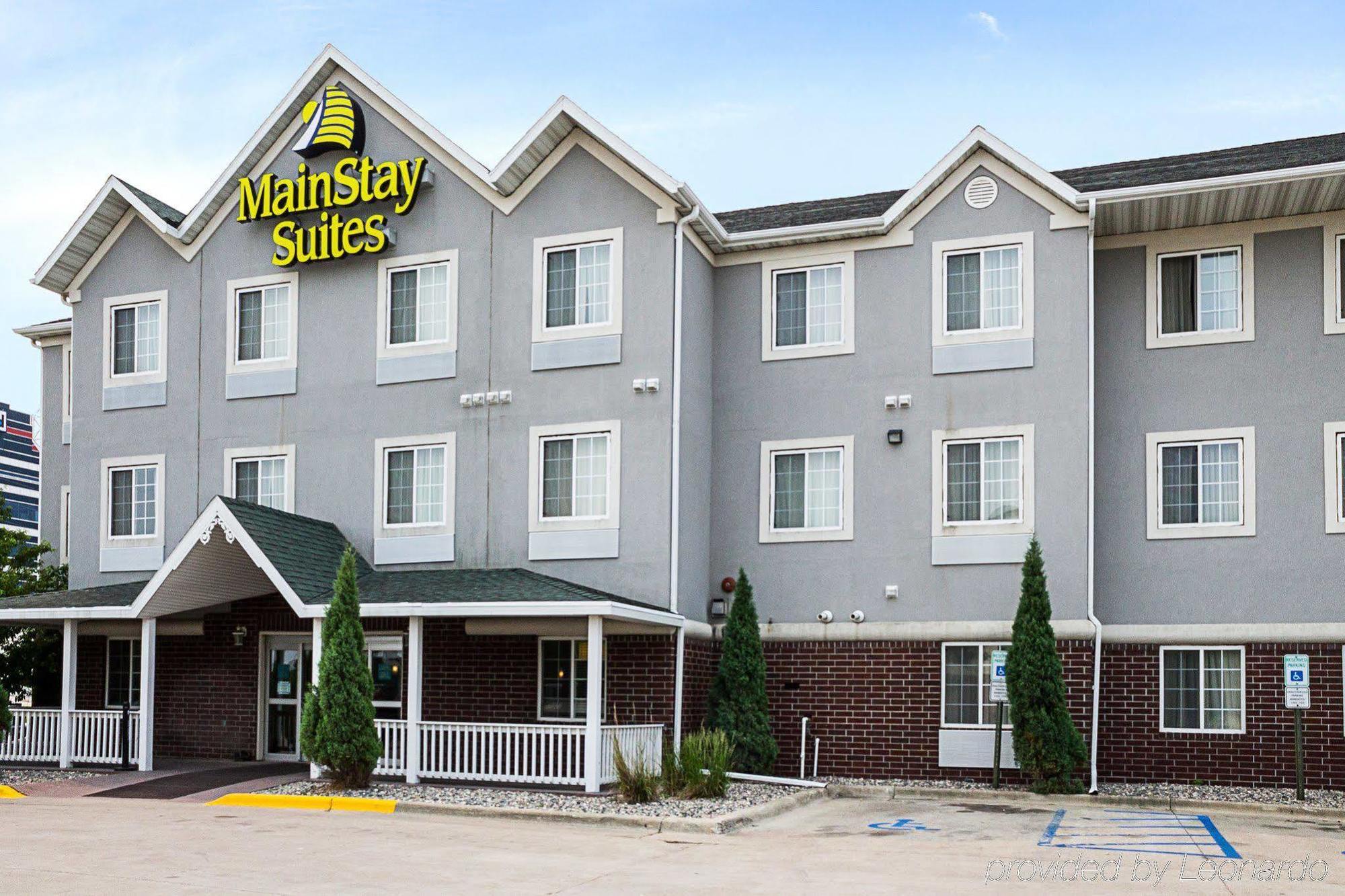 Mainstay Suites Fargo - I-94 Medical Center Екстериор снимка
