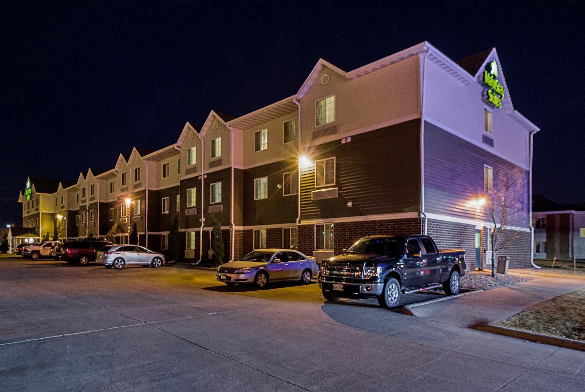 Mainstay Suites Fargo - I-94 Medical Center Екстериор снимка